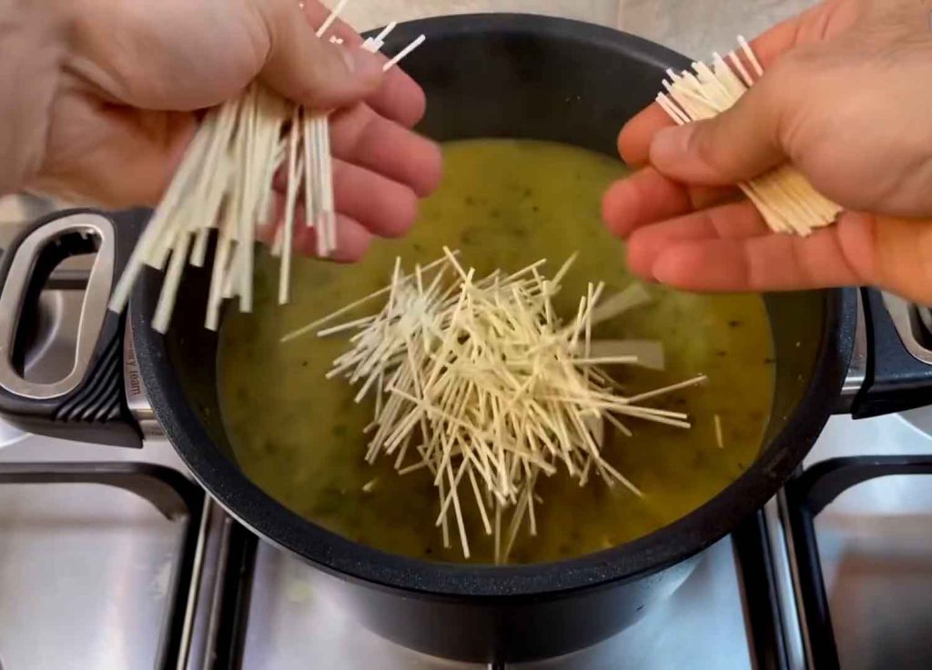 cut the noodle