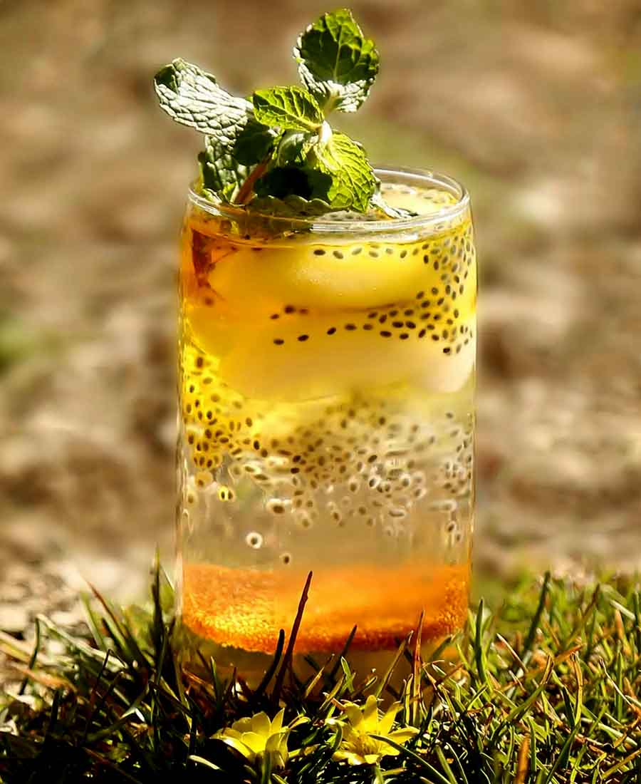 Bidmeshk syrup with nastaran