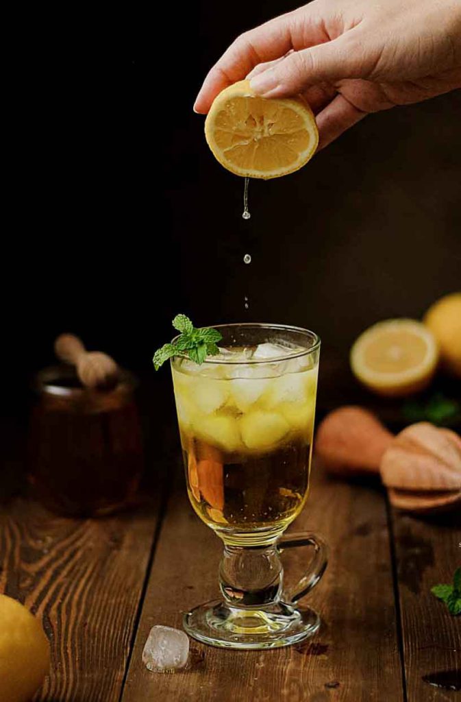 Saffron syrup with lemon