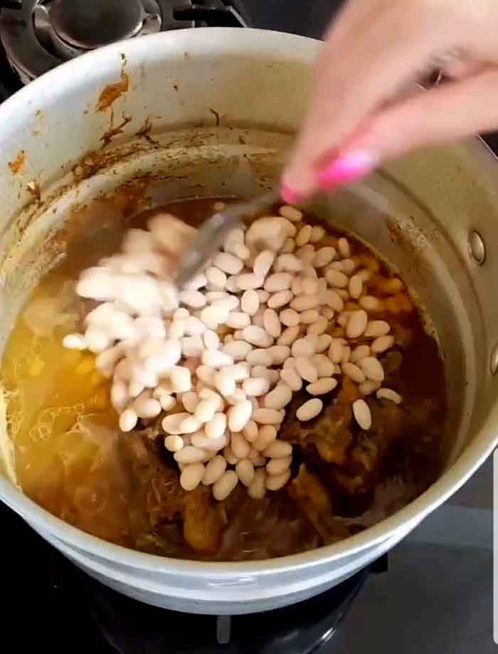 add beans too pot