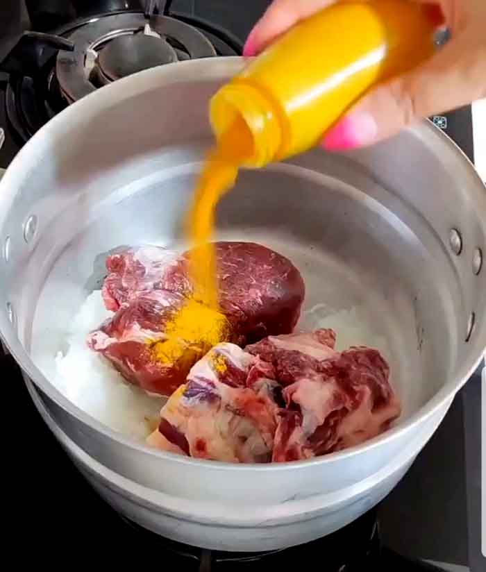 fry meat and onion