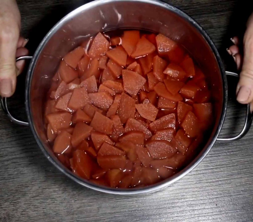 allow the jam to cook for an hour