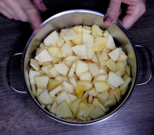 chop the quinces