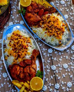 What is zereshk polo ba morgh made of