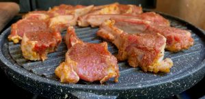 You can also grill kebabs at home without skewers