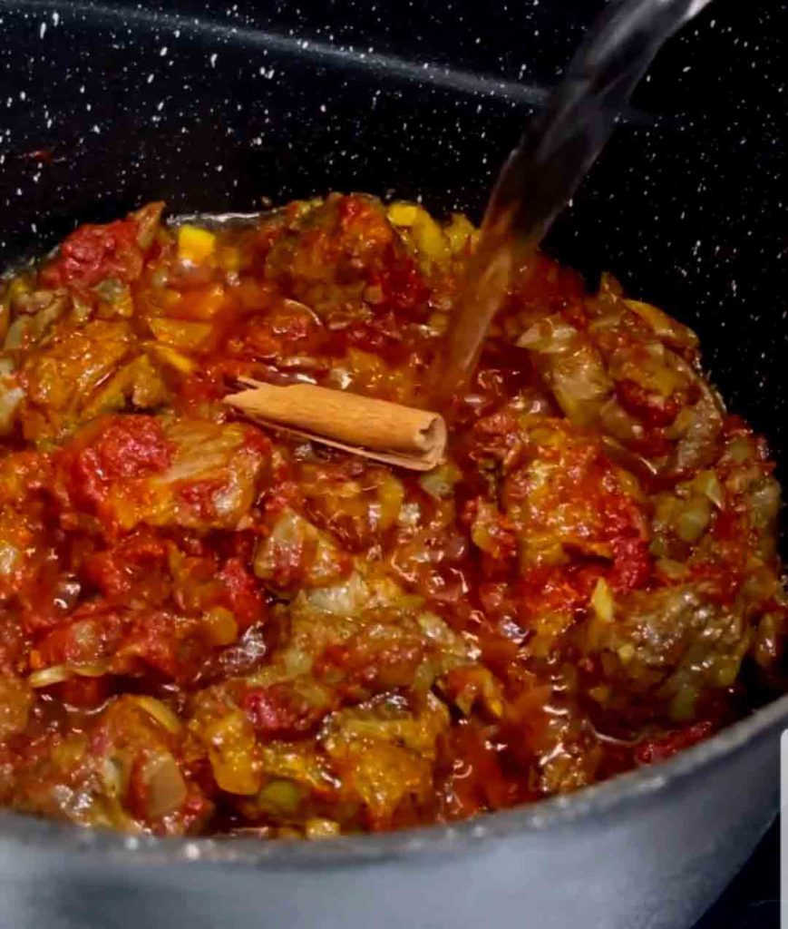 add boiling water and cinamon stick