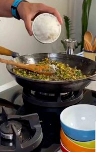 adding rice to dolmeh bademjan