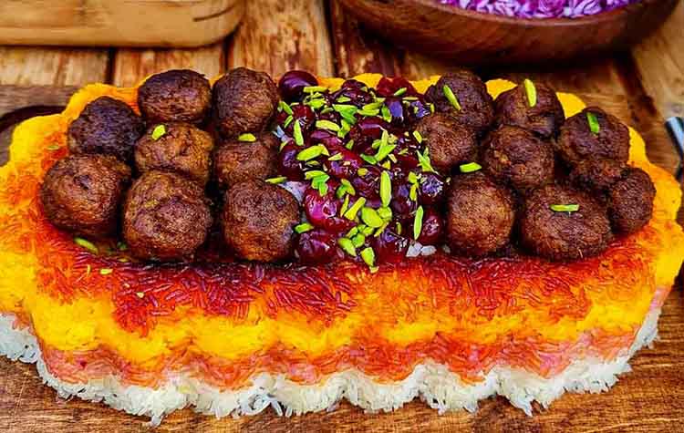 How to make albaloo polo with meat