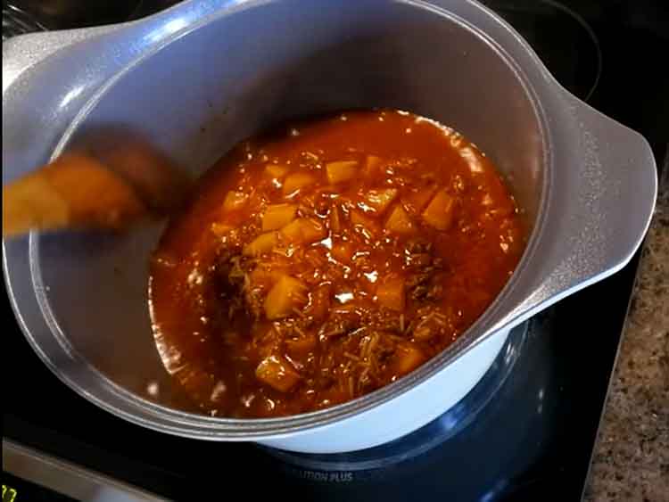 mix rice and sauce