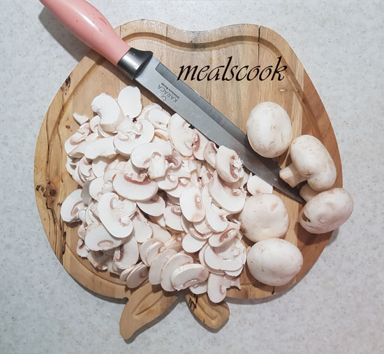 chopped mushrooms