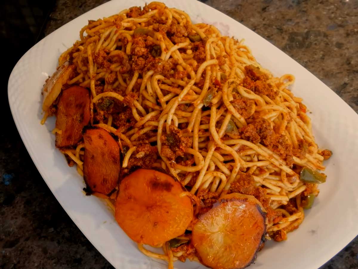 Persian makaroni with ground beef