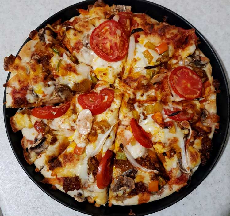 Persian pizza with ground beef